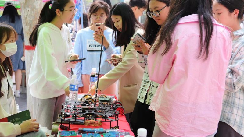 制造业数据中台：功能参数解析与选型要点